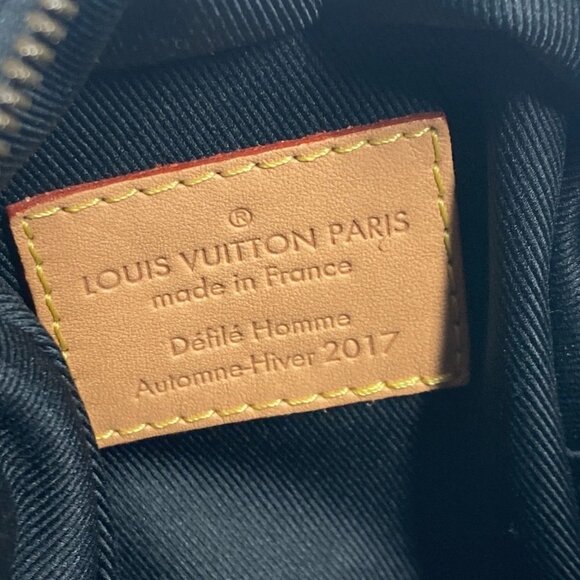 LOUIS VUITTON Green Backpack - Picture 14 of 16